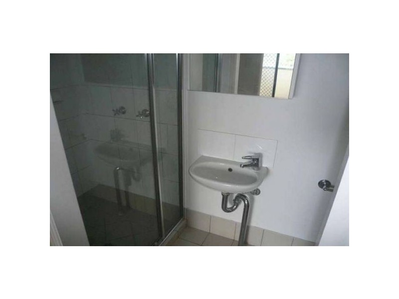 4/13 Richmond Road, Morningside QLD 4170