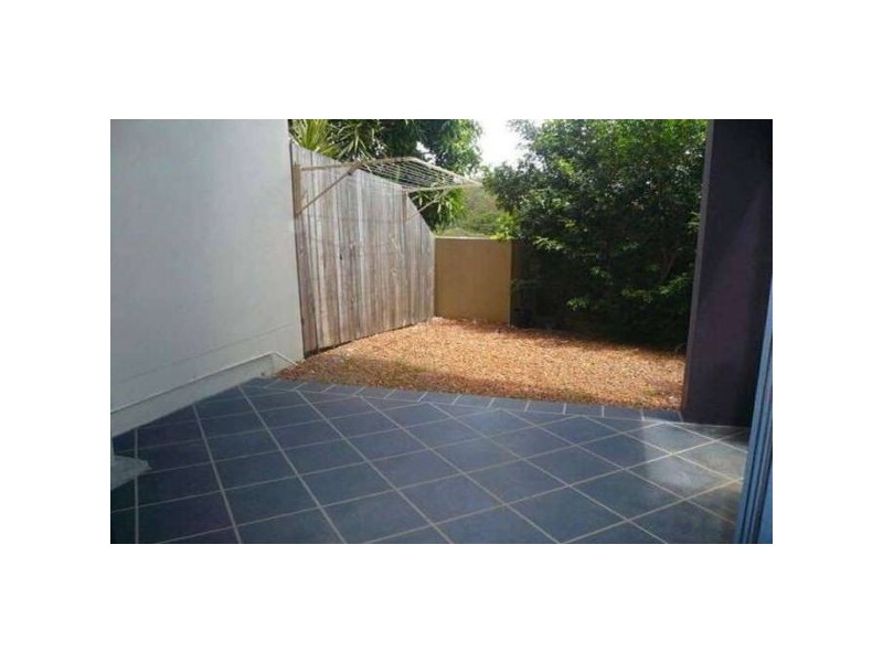 4/13 Richmond Road, Morningside QLD 4170