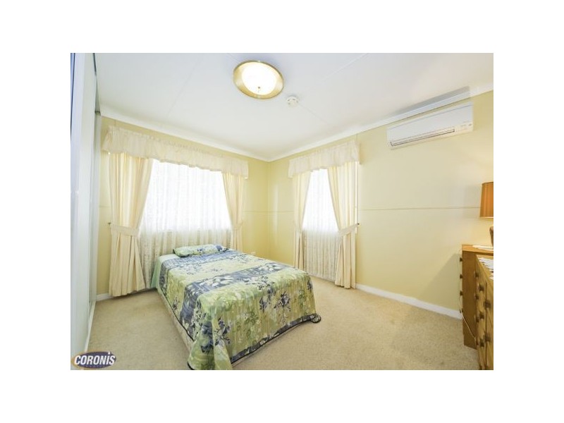 33 Sarina Street, Stafford Heights QLD 4053