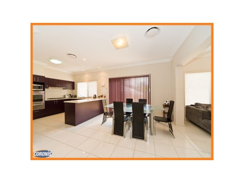 44 Tranters Avenue, Seven Hills QLD 4170