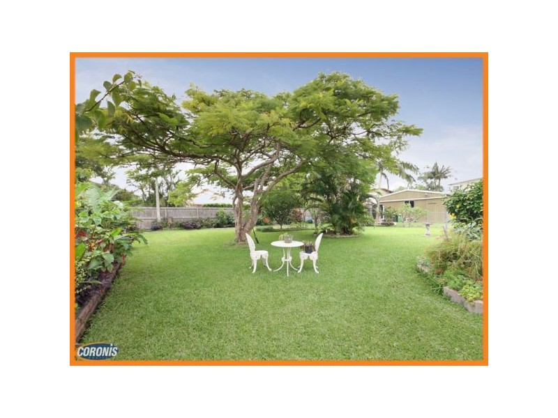 29 Hall Avenue, Bribie Island QLD 4507