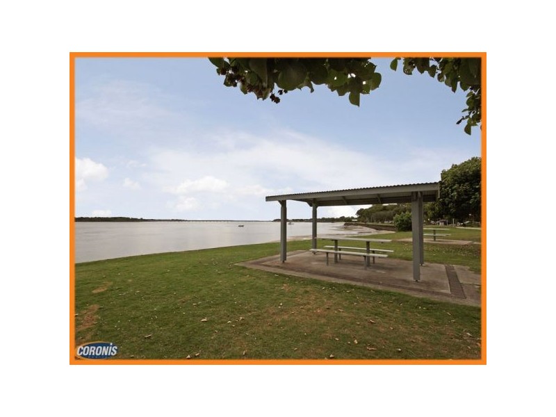 29 Hall Avenue, Bribie Island QLD 4507