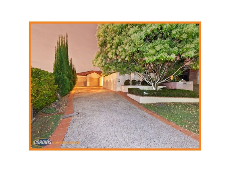 32 Torrens Place, Parkinson QLD 4115