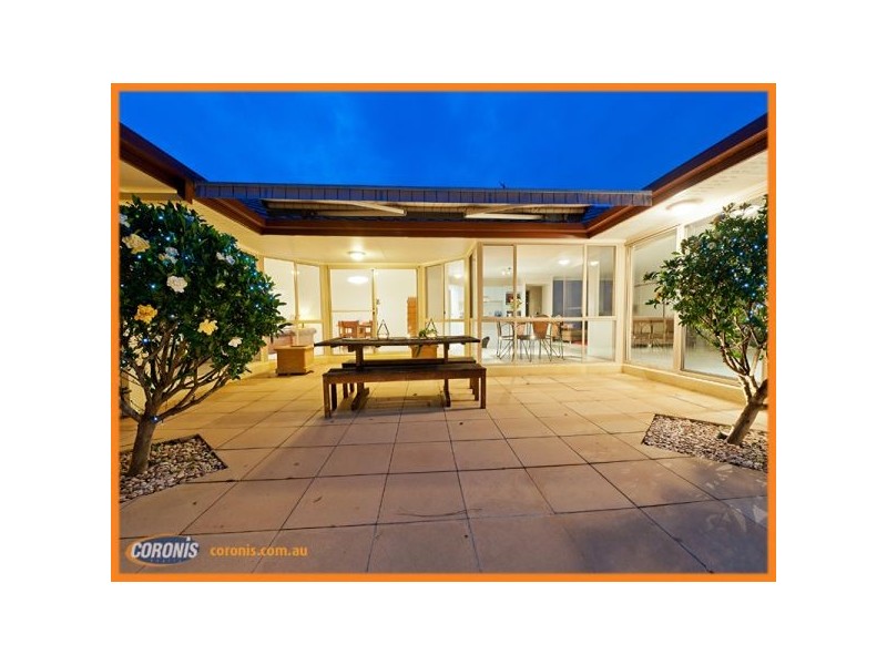 32 Torrens Place, Parkinson QLD 4115