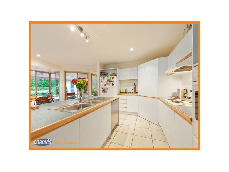 32 Torrens Place, Parkinson QLD 4115