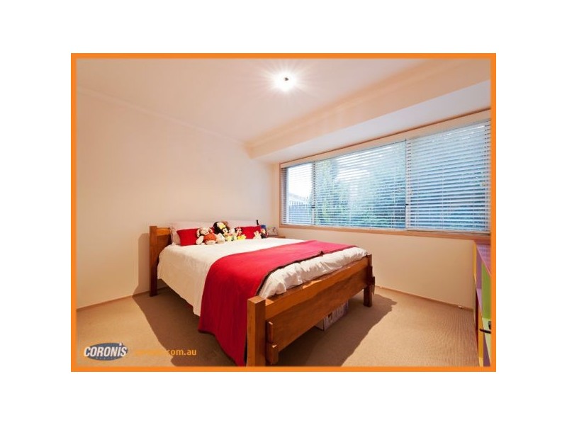 32 Torrens Place, Parkinson QLD 4115