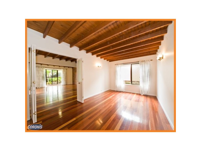 373 Winstanley Street, Carindale QLD 4152