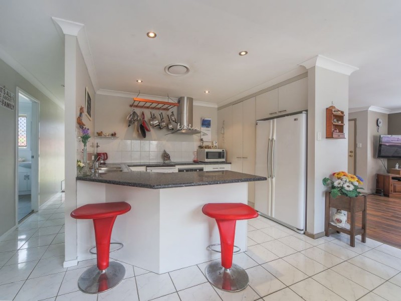 9 Trade Winds Drive, Helensvale QLD 4212