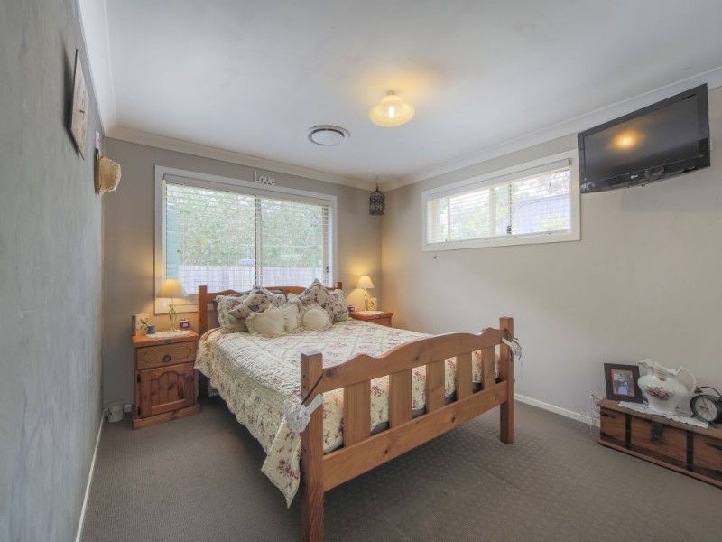 9 Trade Winds Drive, Helensvale QLD 4212