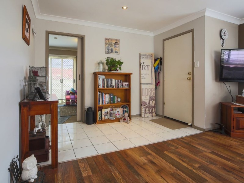 9 Trade Winds Drive, Helensvale QLD 4212