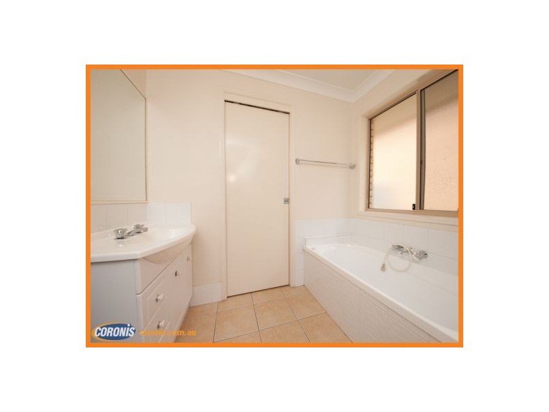 13 Emma Place, Springfield Lakes QLD 4300