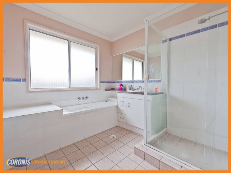 19 Lagoona Court, Churchill QLD 4305