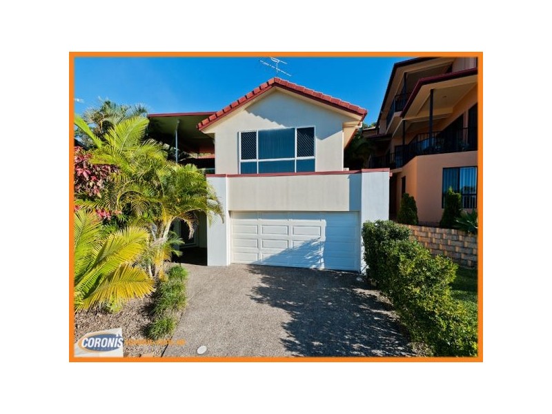 8 Woodward Lane, Pacific Pines QLD 4211