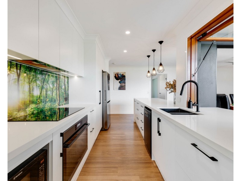 6 Yungaba Place, Bracken Ridge QLD 4017