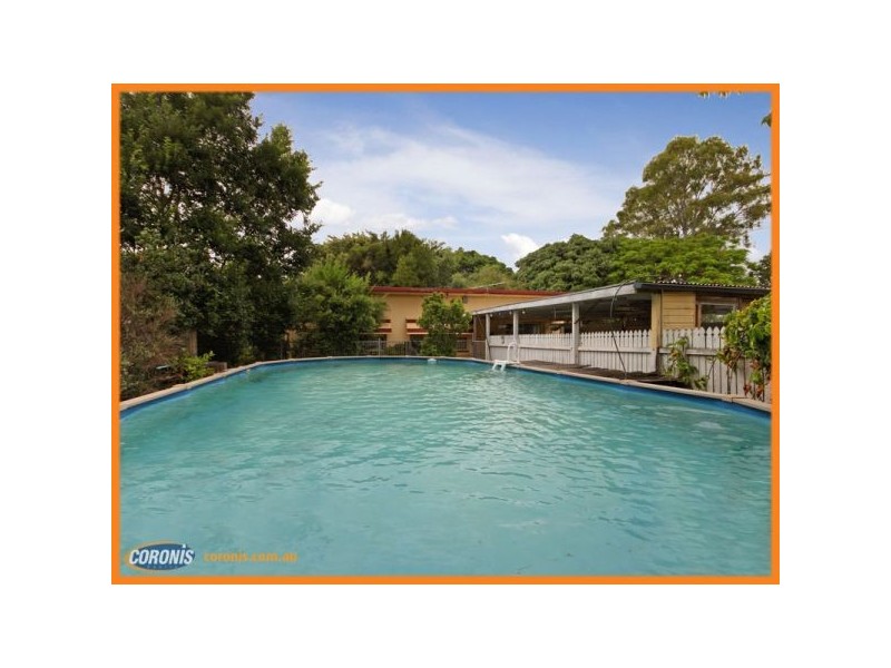 35 Gowen Street, Shorncliffe QLD 4017