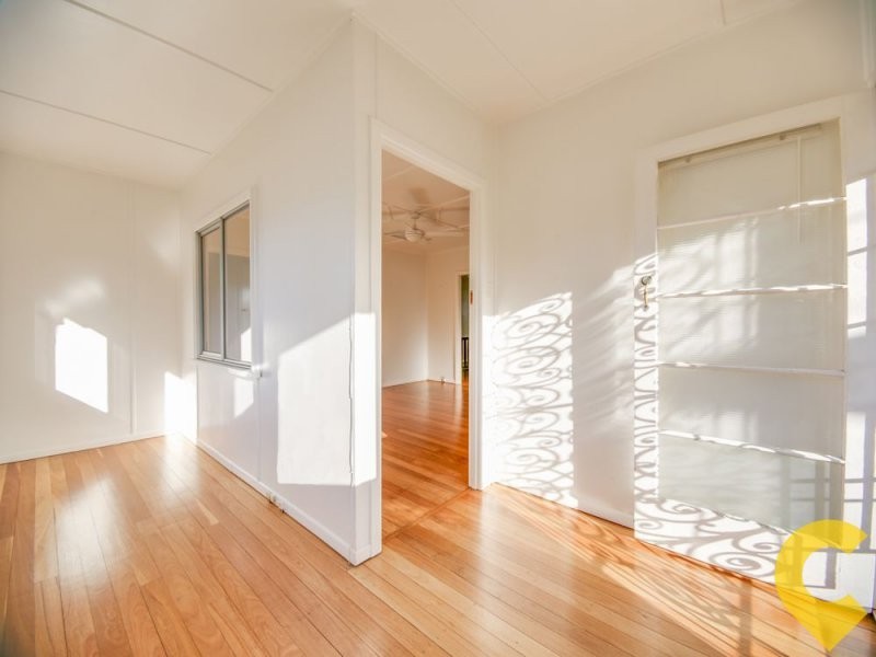 21 Astley Street, Wynnum West QLD 4178