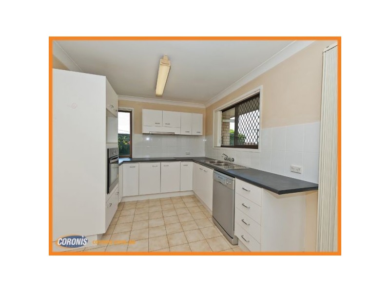 11 Jamberoo Street, Springwood QLD 4127