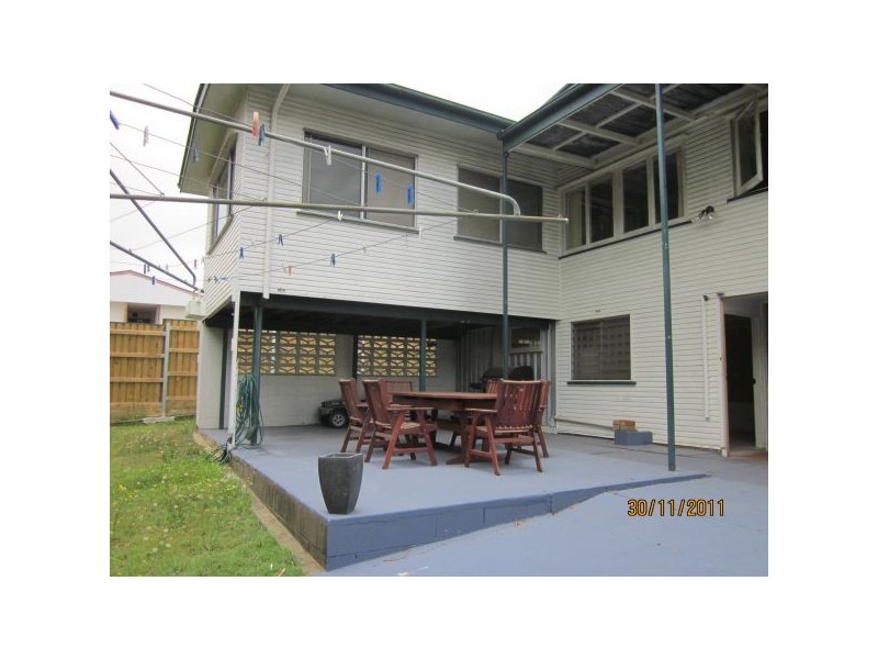 42 Curwen Terrace, Chermside QLD 4032