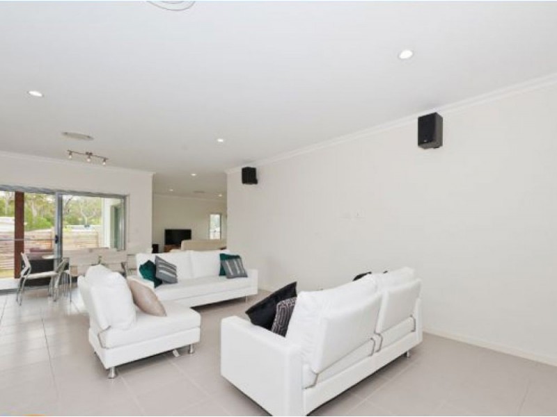 2 Cherry Court, Coomera QLD 4209