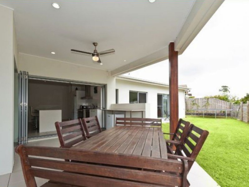 2 Cherry Court, Coomera QLD 4209