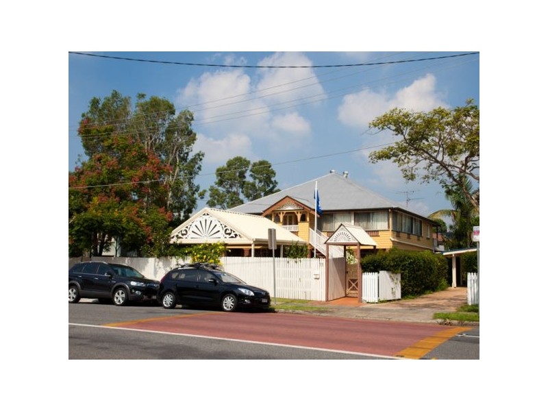 11 Park Road, Wooloowin QLD 4030