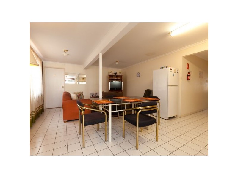 11 Park Road, Wooloowin QLD 4030