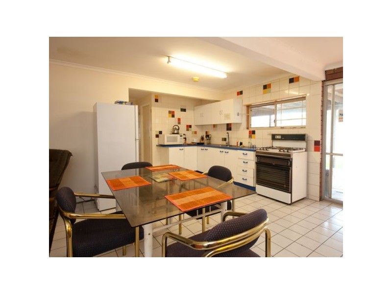 11 Park Road, Wooloowin QLD 4030