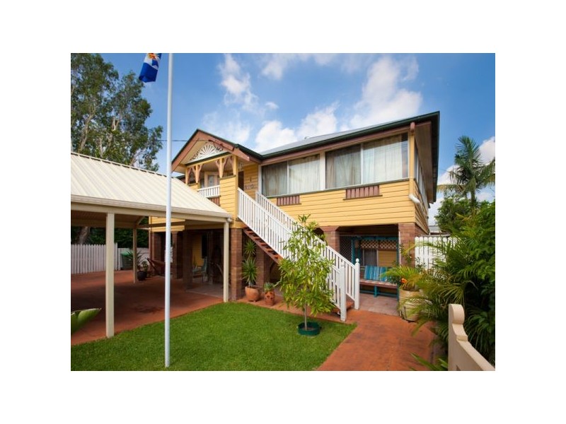 11 Park Road, Wooloowin QLD 4030