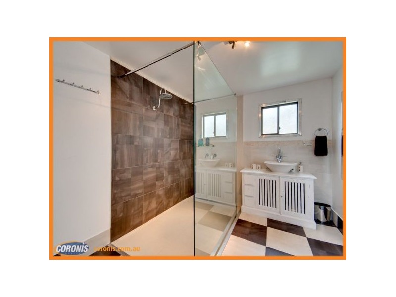 11 Francis Road East, Lawnton QLD 4501