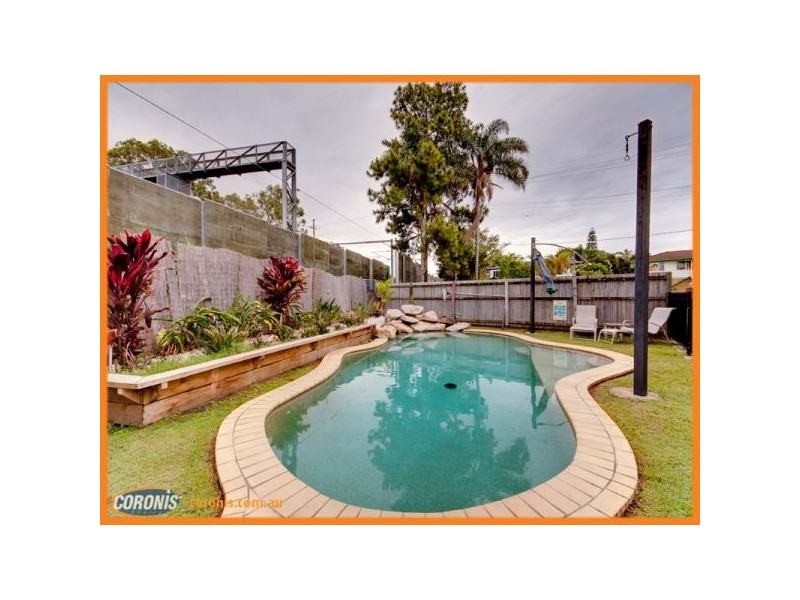 11 Francis Road East, Lawnton QLD 4501