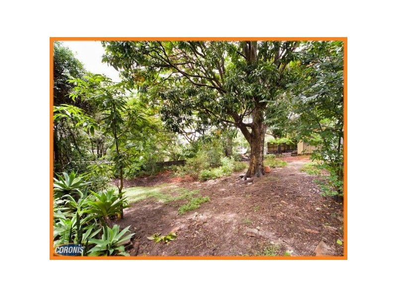 10 Ashgrove Crescent, Ashgrove QLD 4060