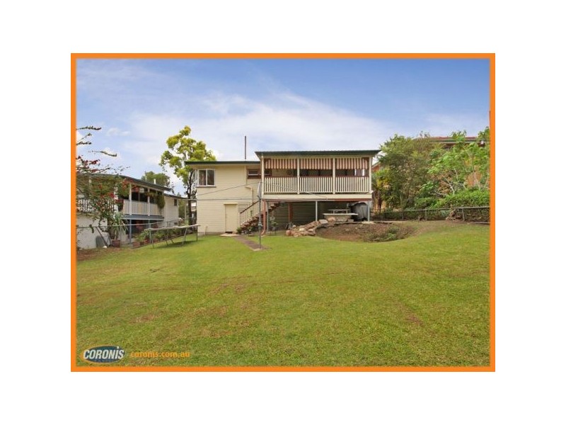 18 Page Street, Everton Park QLD 4053