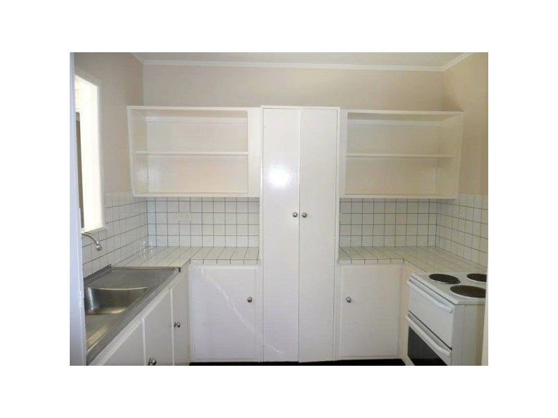 19 Norfolk Avenue, Surfers Paradise QLD 4217