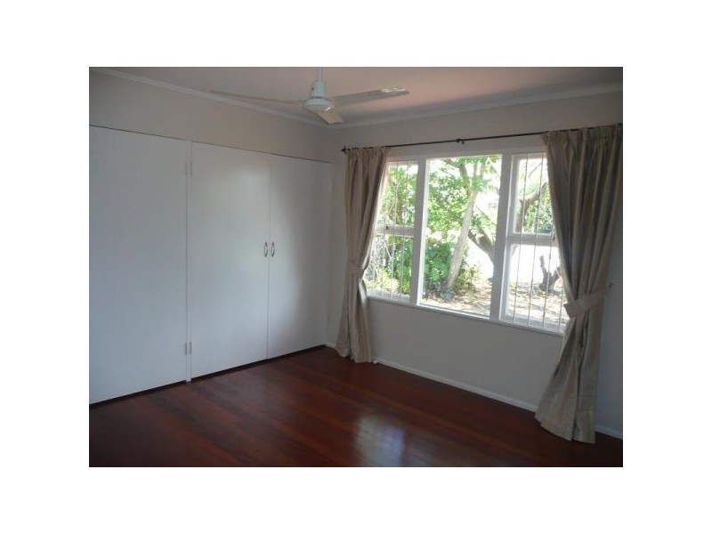 19 Norfolk Avenue, Surfers Paradise QLD 4217