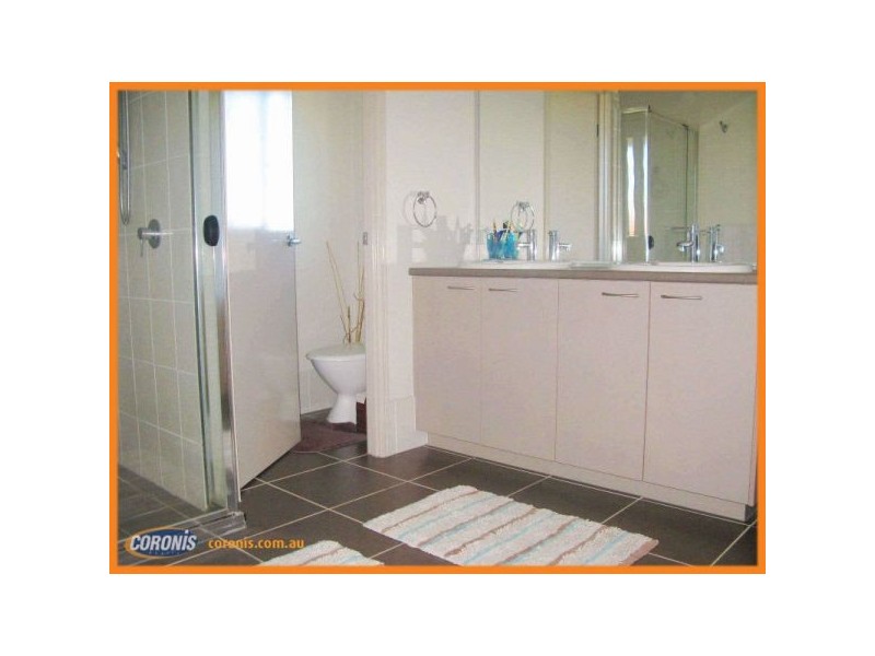 37 Riverside Tce, Windaroo QLD 4207