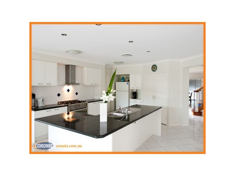 16 Slipstream Rd, Coomera Waters QLD 4209