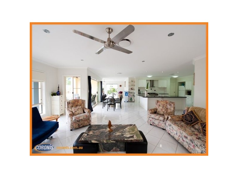 16 Slipstream Rd, Coomera Waters QLD 4209