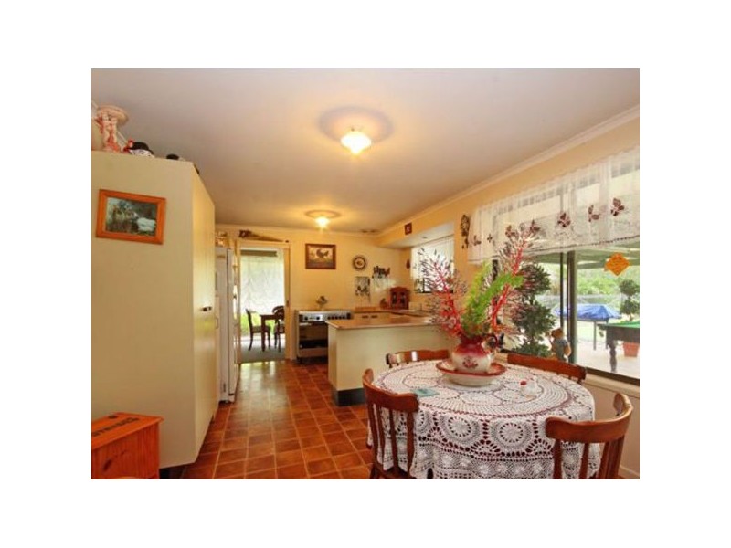 280 Peel Road, Beachmere QLD 4510