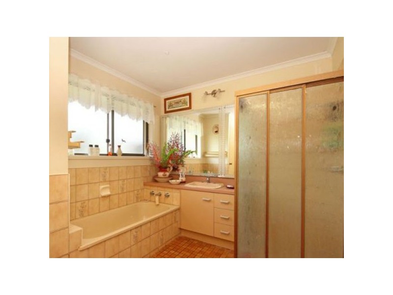 280 Peel Road, Beachmere QLD 4510