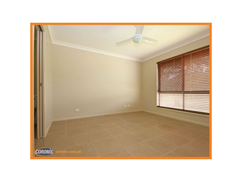 16 Water Street, Kallangur QLD 4503