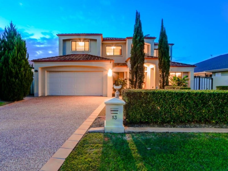 13 Princeton Street, Oxenford QLD 4210