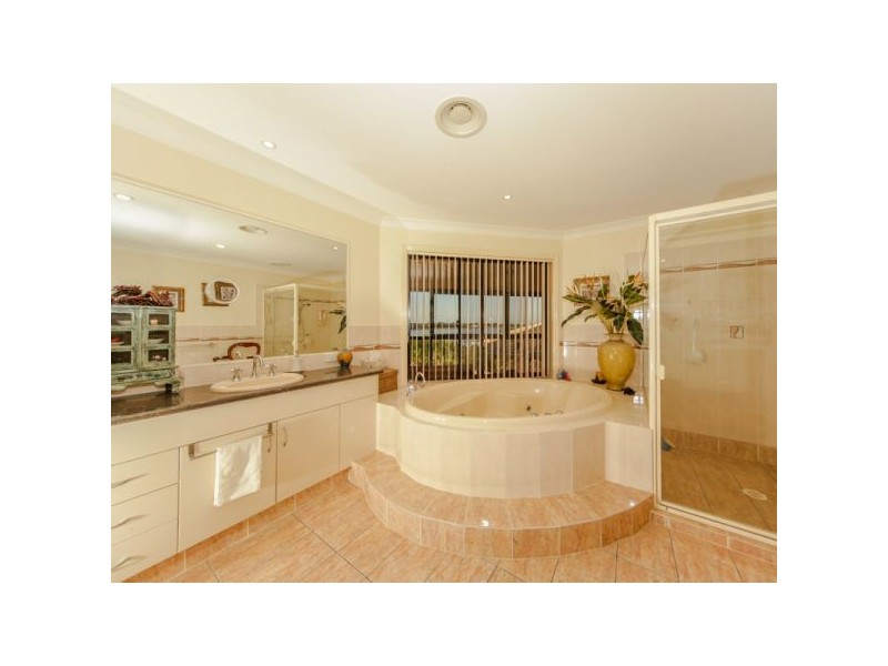 13 Princeton Street, Oxenford QLD 4210