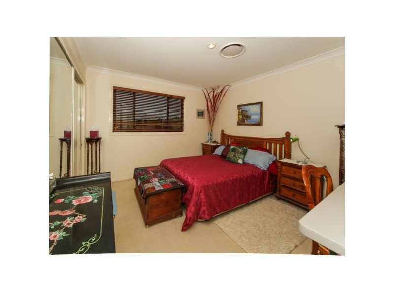 13 Princeton Street, Oxenford QLD 4210