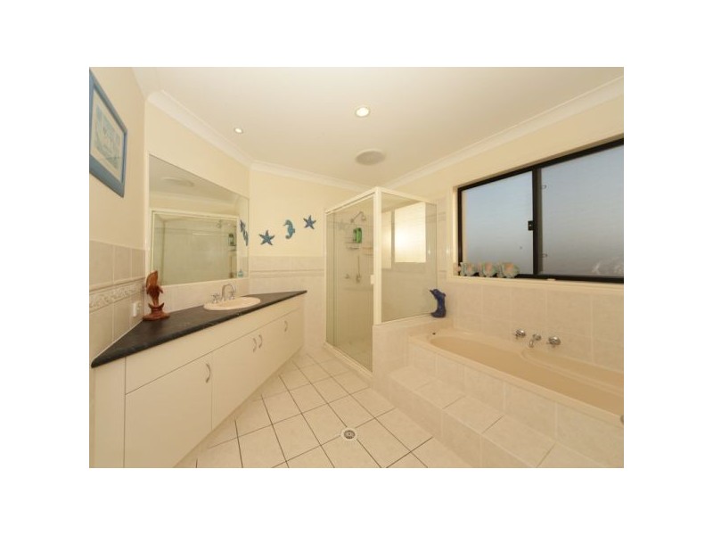 13 Princeton Street, Oxenford QLD 4210