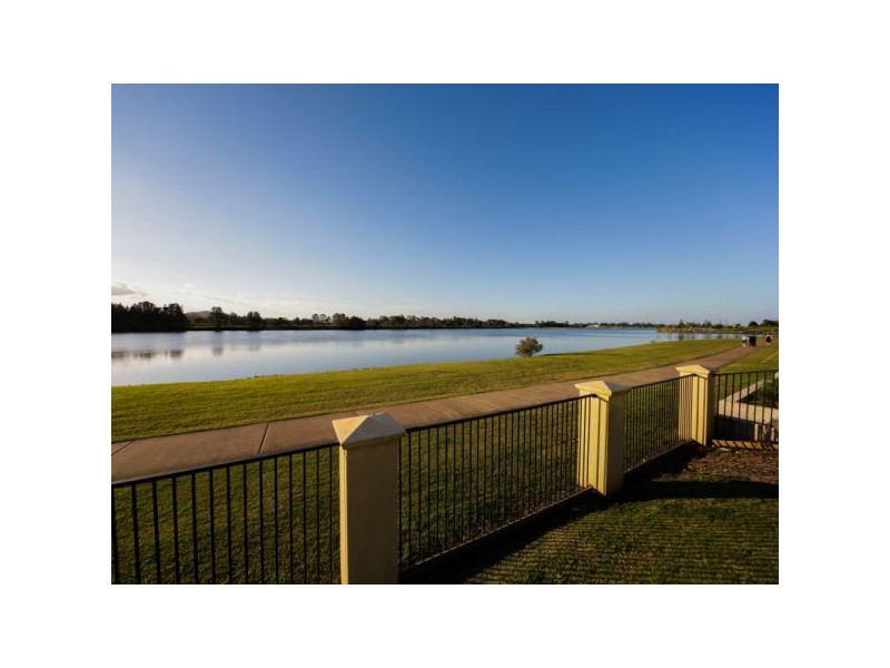 13 Princeton Street, Oxenford QLD 4210