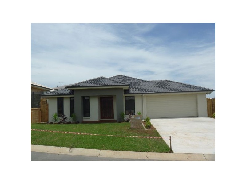 38 Michael David Dr, Warner QLD 4500