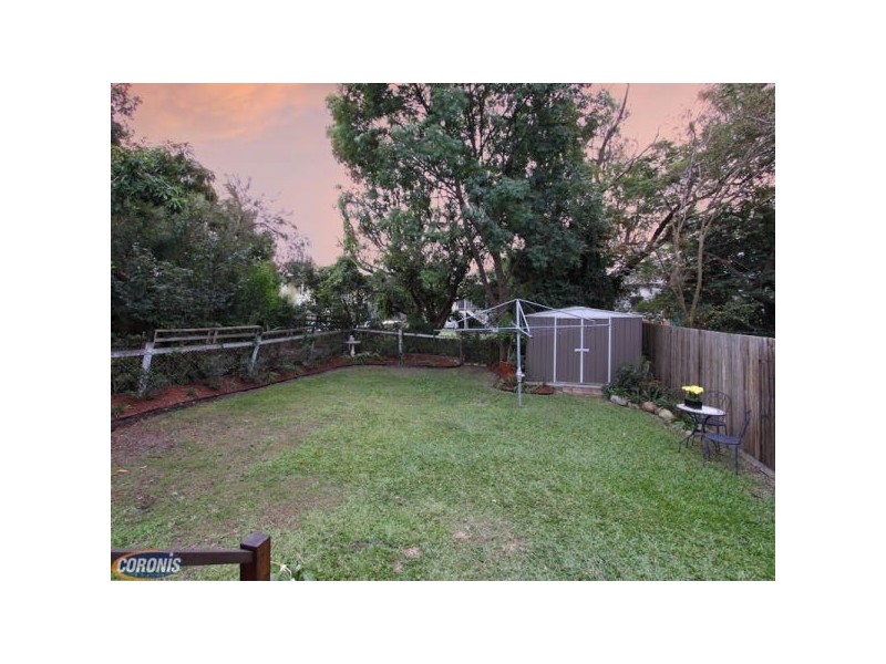 63 Somerset Rd, Kedron QLD 4031