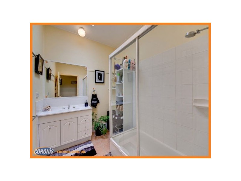 32 Bringelly Street, Arana Hills QLD 4054