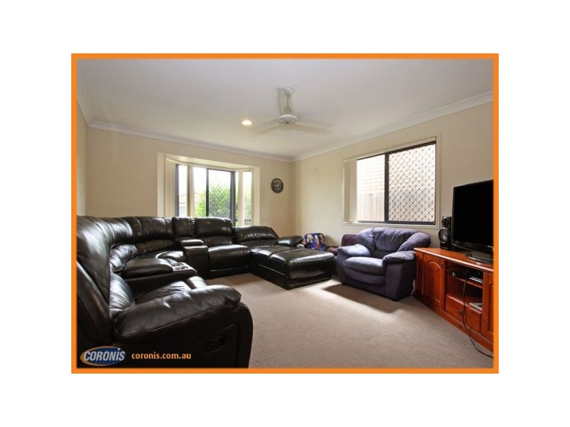 12 Whitfield Crescent, North Lakes QLD 4509