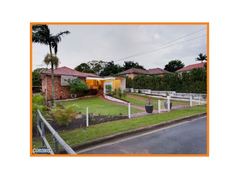 2 Glen Kedron Lane, Kedron QLD 4031
